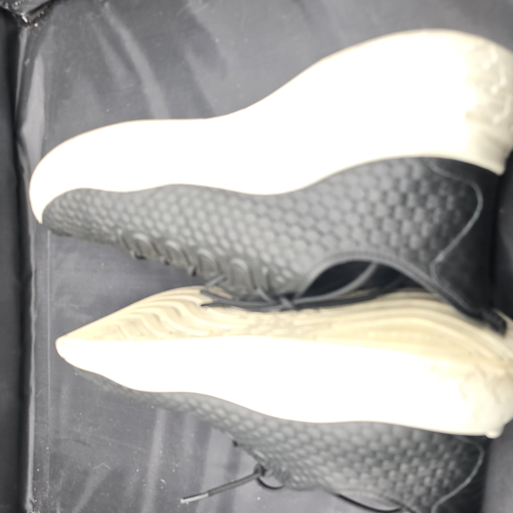 Ecco‎ Black and White Sneakers with Textured Upper